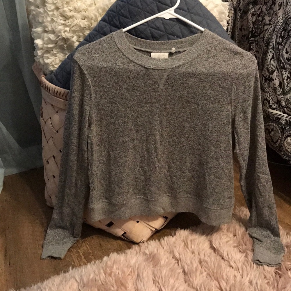 Grey crop sweater